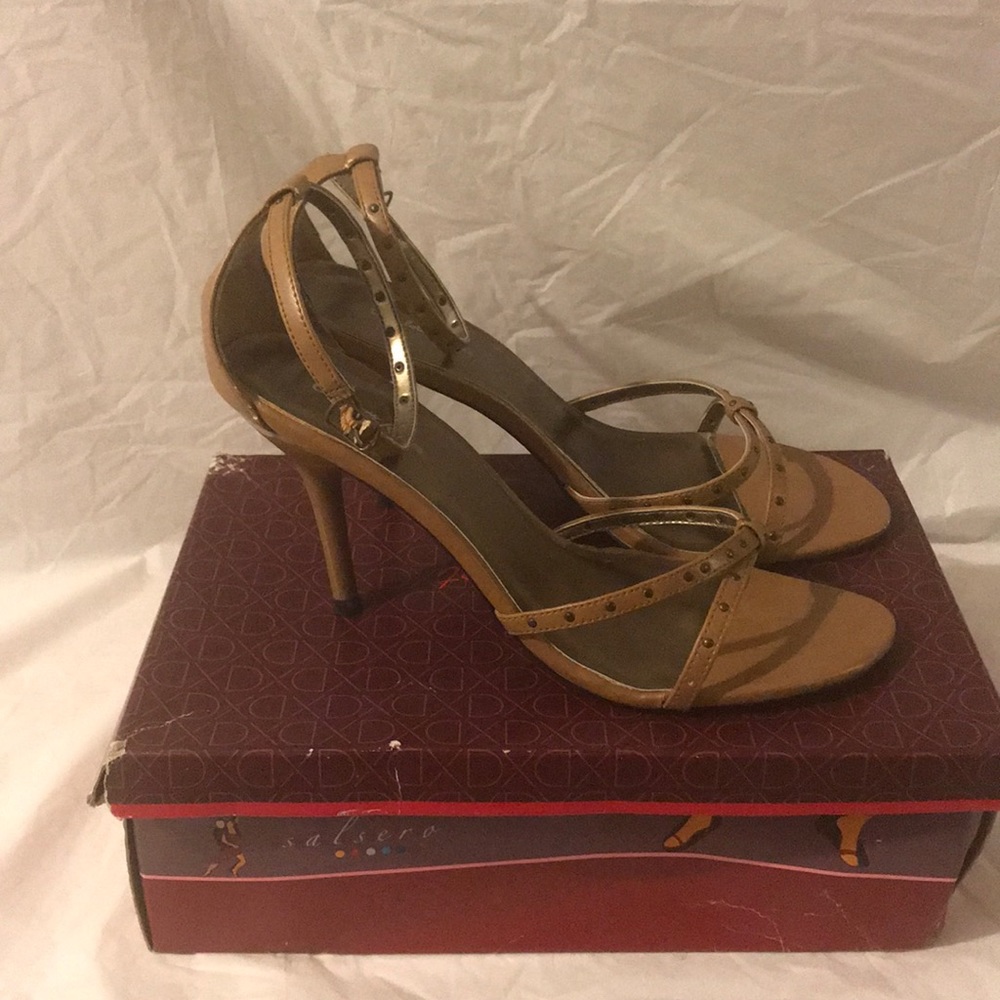 Heeled sandals